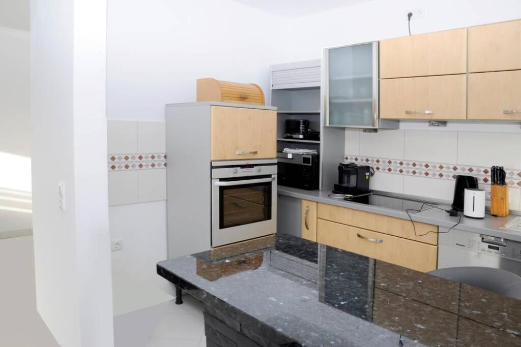 Traumhafte Kurstadt Apartment Moderne 2Zkb Balkon Pkw Stellplatz Bad Nauheim Buitenkant foto
