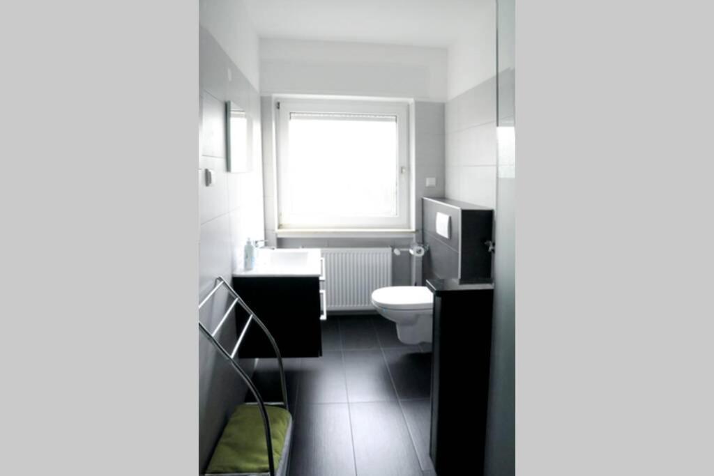 Traumhafte Kurstadt Apartment Moderne 2Zkb Balkon Pkw Stellplatz Bad Nauheim Buitenkant foto