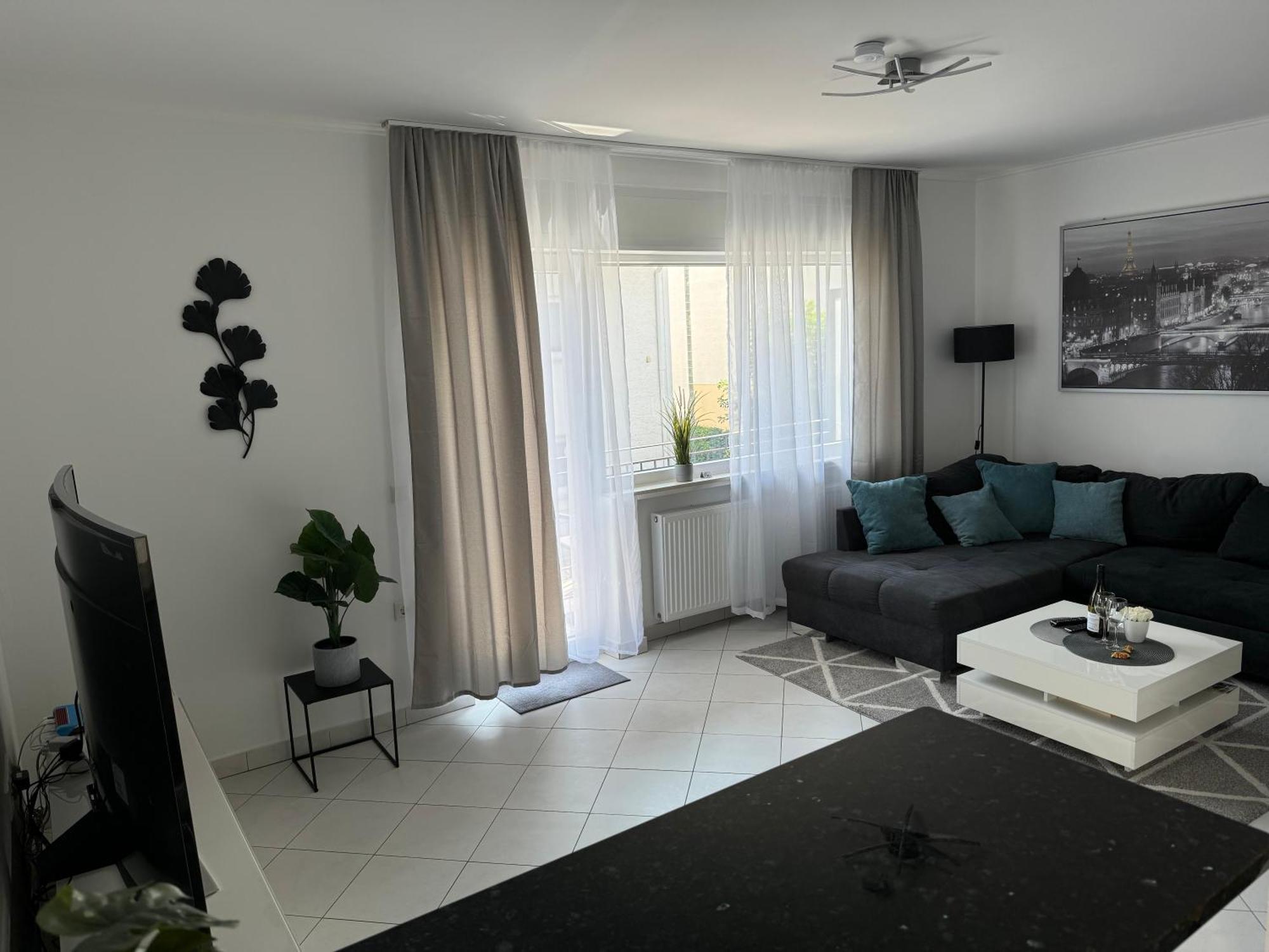 Traumhafte Kurstadt Apartment Moderne 2Zkb Balkon Pkw Stellplatz Bad Nauheim Buitenkant foto