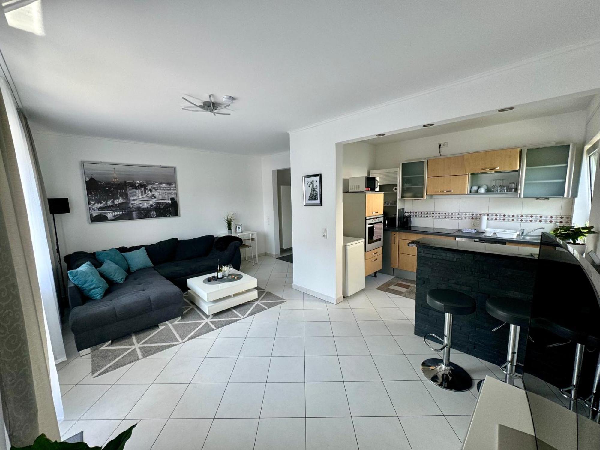 Traumhafte Kurstadt Apartment Moderne 2Zkb Balkon Pkw Stellplatz Bad Nauheim Buitenkant foto